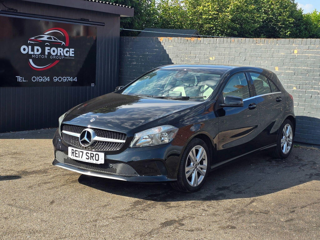 Mercedes-Benz A Class 1.5 A180d Sport Executive Euro 6 Ss Black