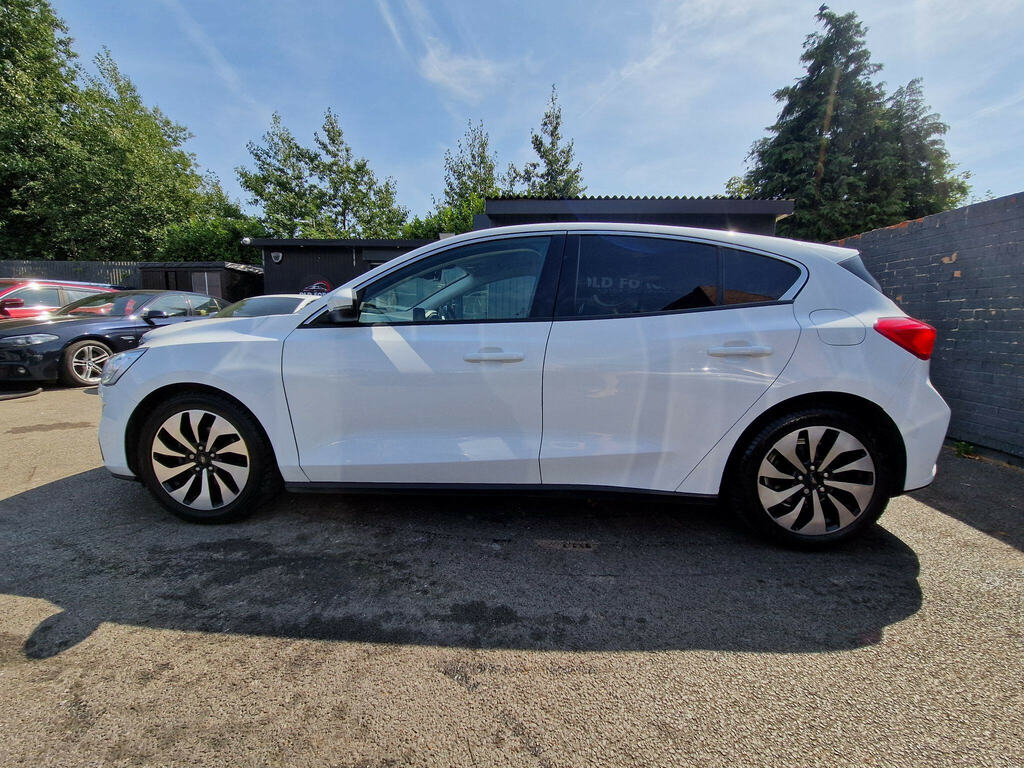 Ford Focus 1.0T Ecoboost Zetec Euro 6 Ss White #5