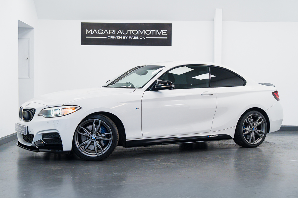 BMW 2 Series Petrol White #4