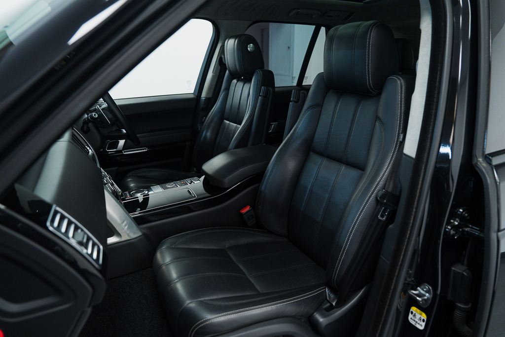 Land Rover Range Rover Sdv8 5-Door Silver #53