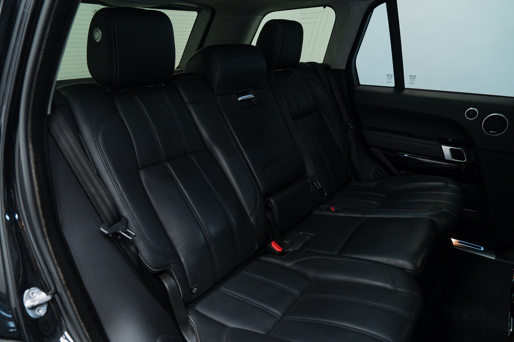 Land Rover Range Rover Sdv8 5-Door Silver #59