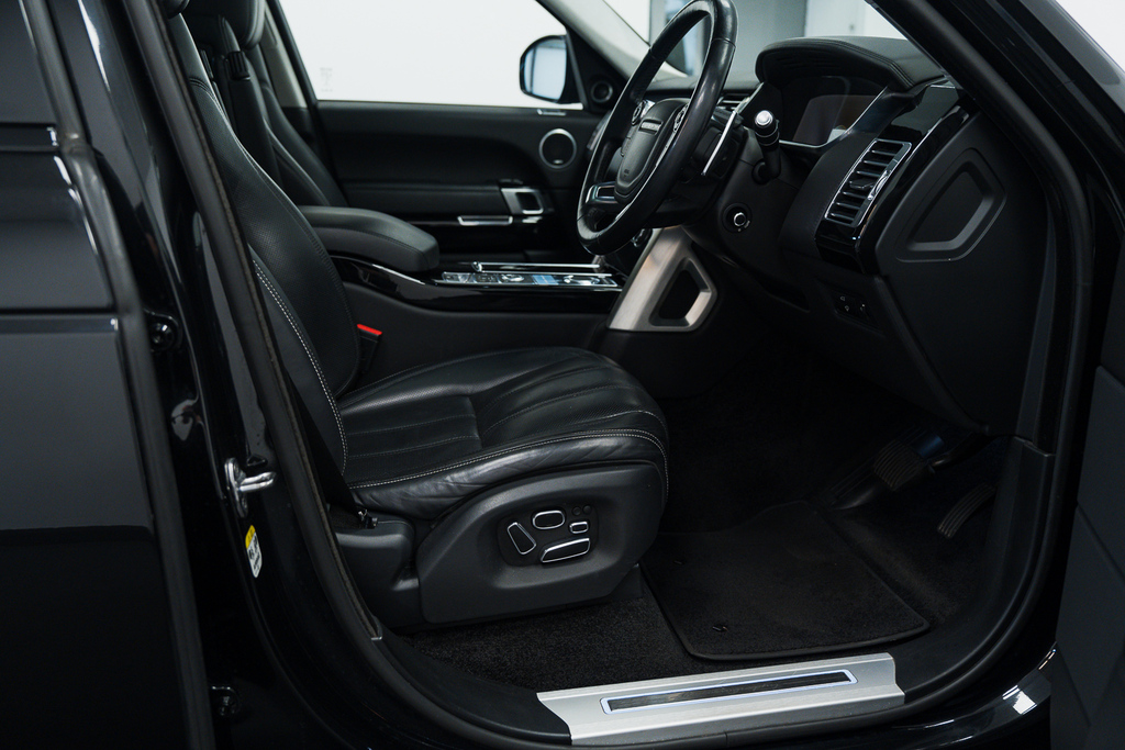 Land Rover Range Rover Sdv8 5-Door Silver #38