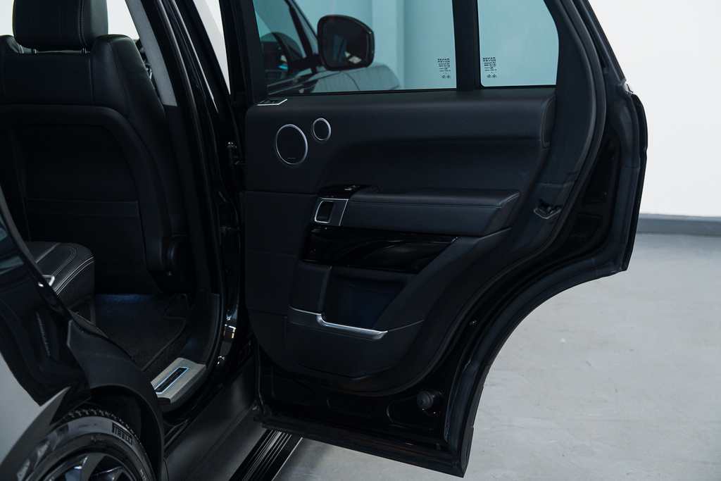 Land Rover Range Rover Sdv8 5-Door Silver #58