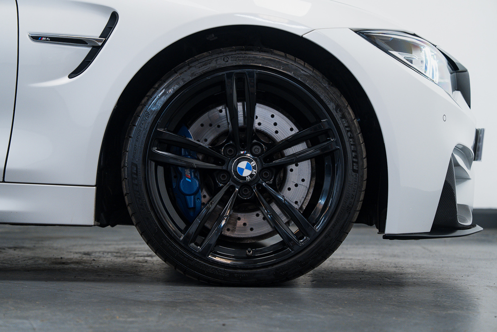 BMW M4 Petrol White #2