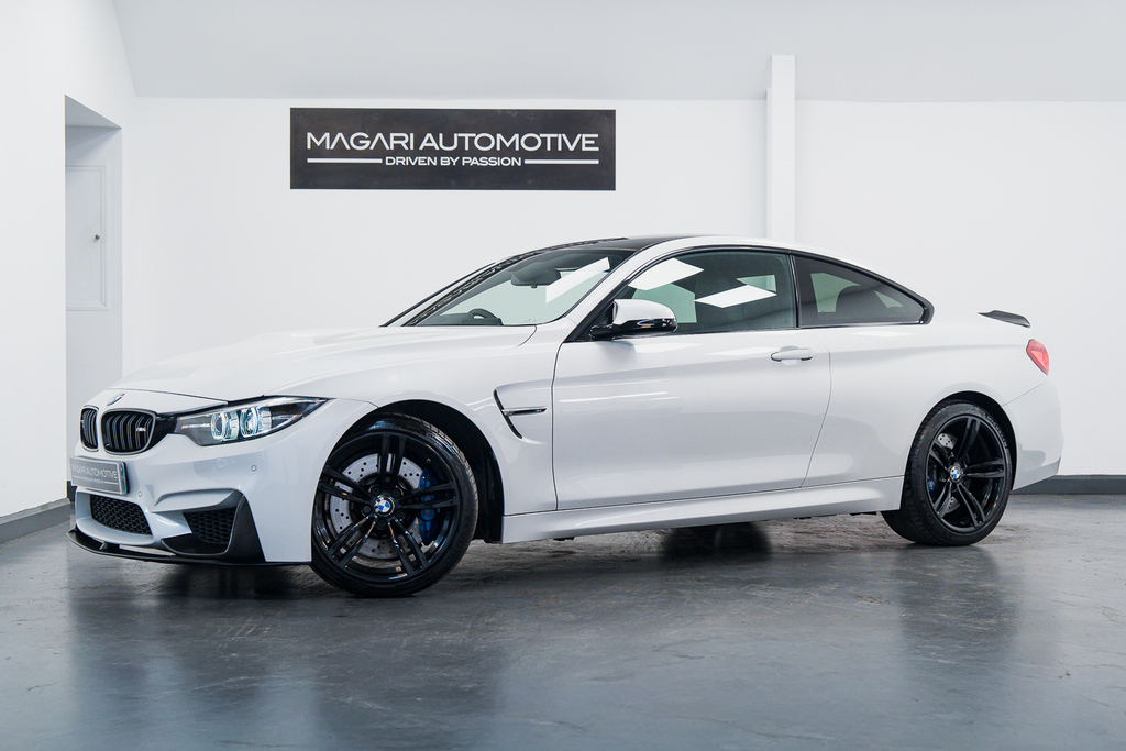 BMW M4 Petrol White #4