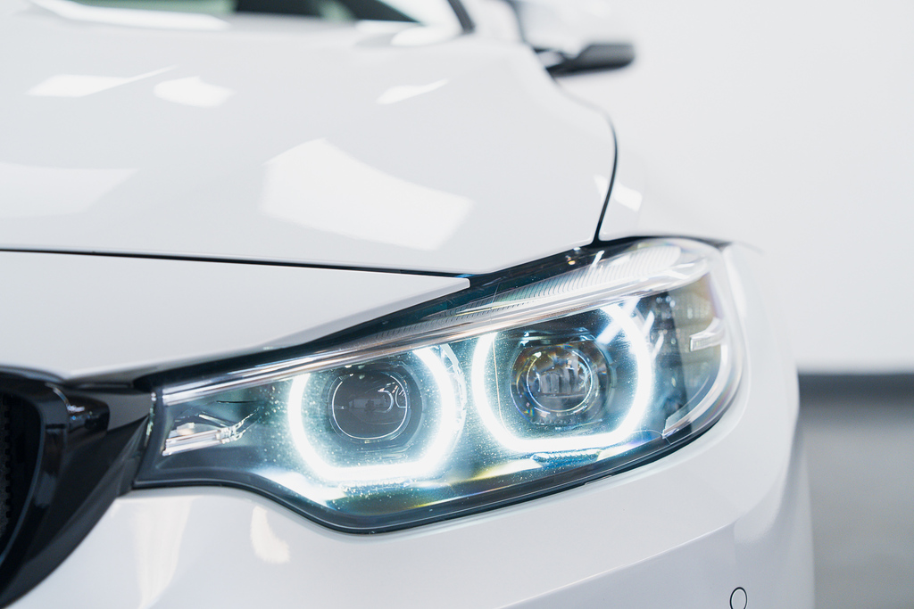 BMW M4 Petrol White #6