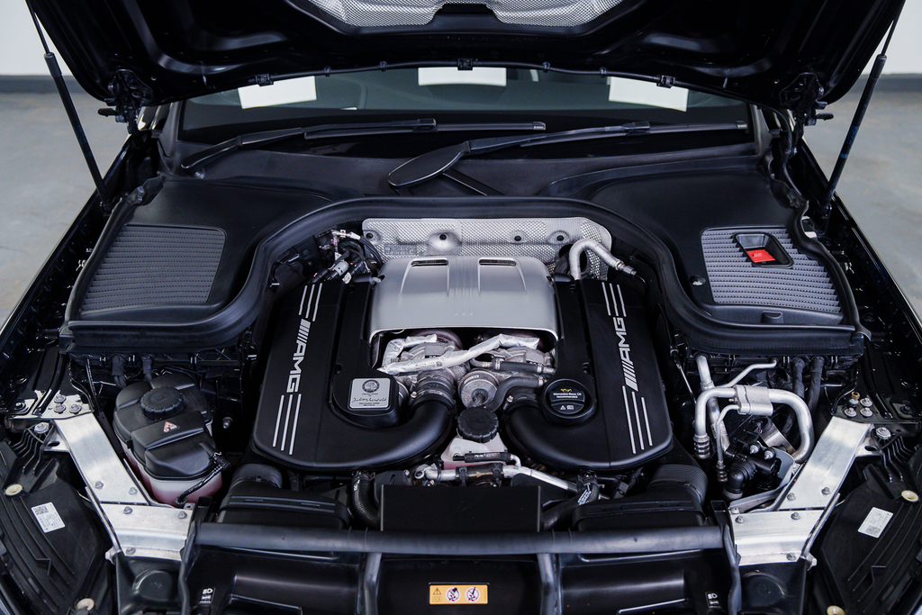 Mercedes-Benz GLC Class Petrol Black #3