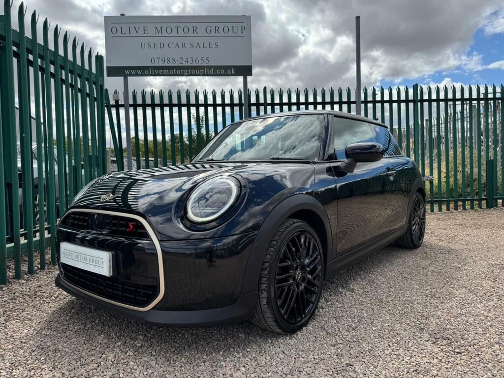 Mini Hatch 2.0S Exclusive Steptronic Euro 6 Ss Black