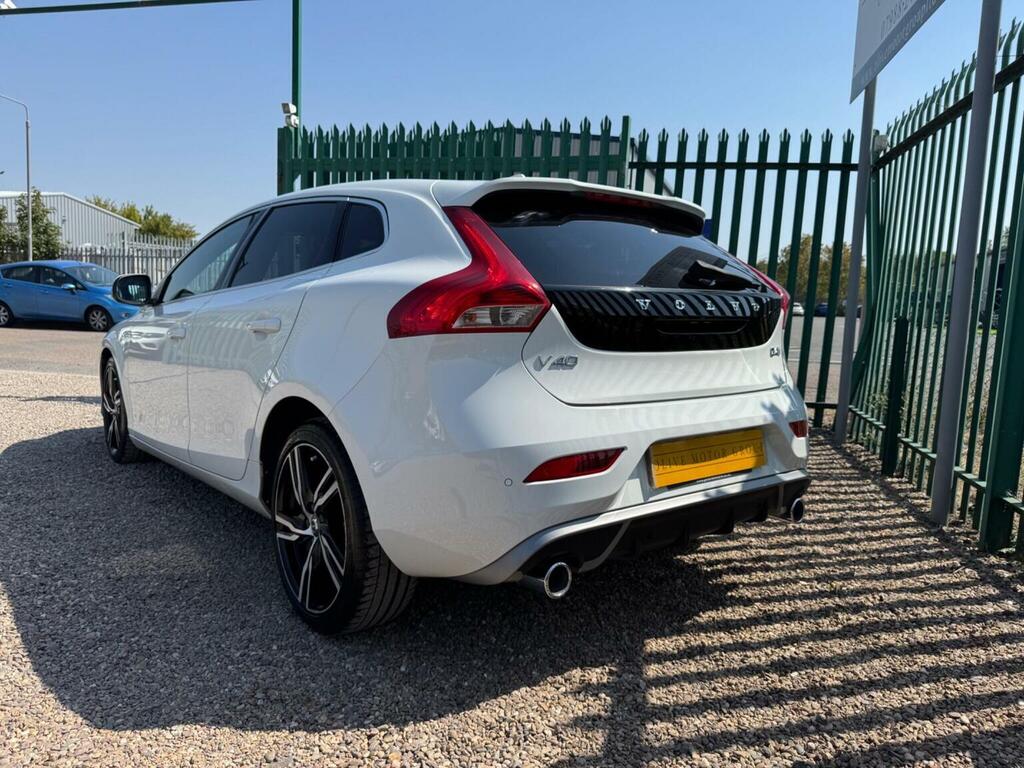 Volvo V40 2.0 D4 R-design Pro Euro 6 Ss White #3