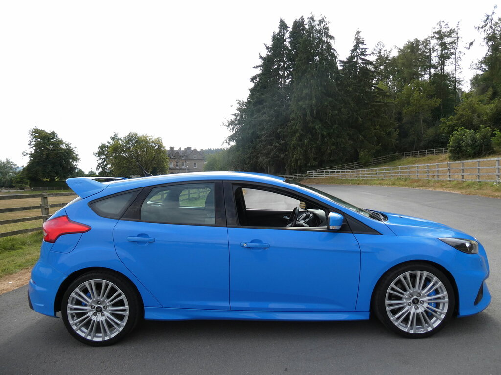 Ford Focus 2.3T Ecoboost Rs Hatchback Awd E Blue #2