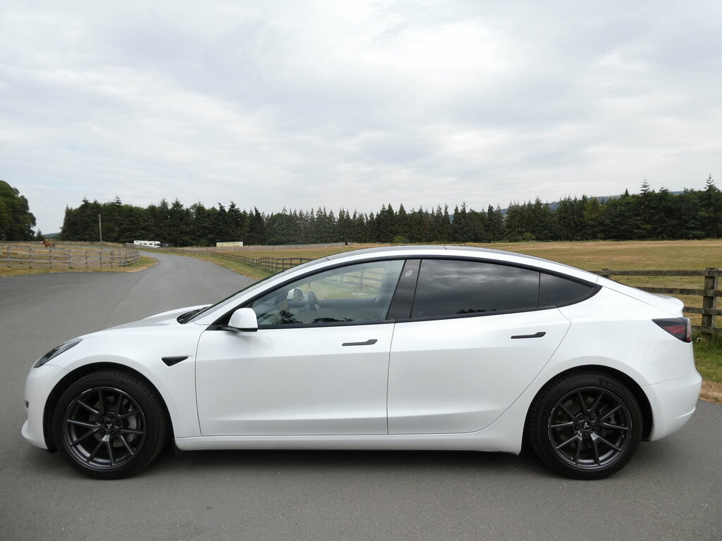 Tesla Model 3 Standard Range Plus Saloon Rwd MJ21ATX White #6