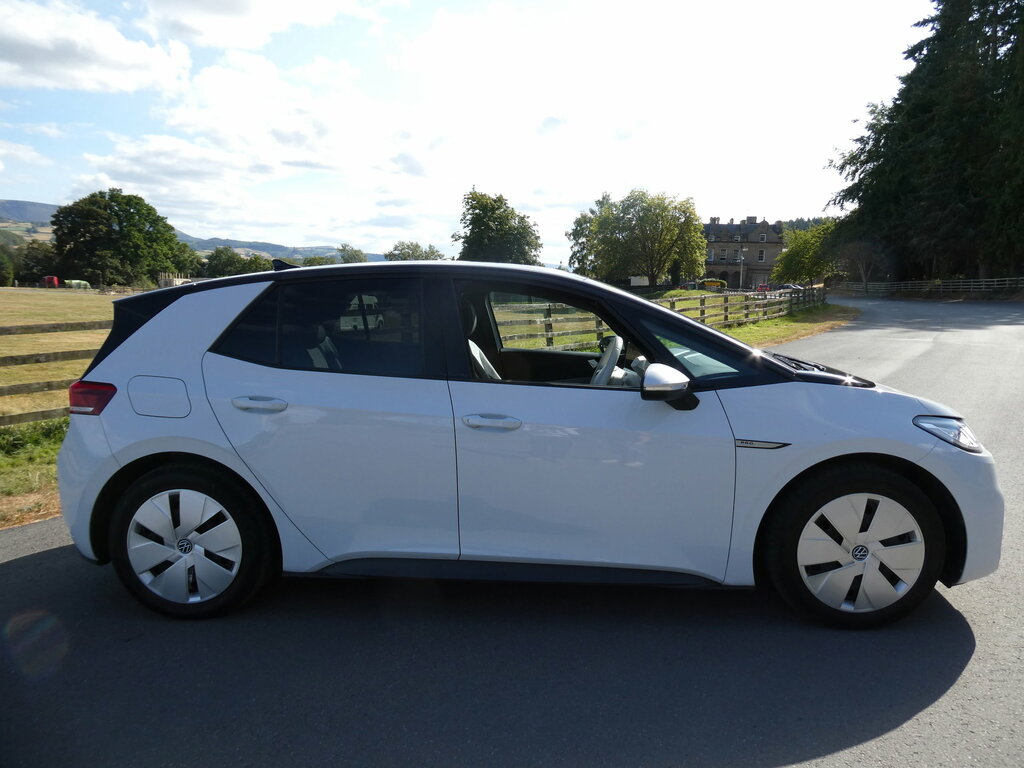 Volkswagen ID.3 Pro Performance 58Kwh Business Hatchback Elect White #2