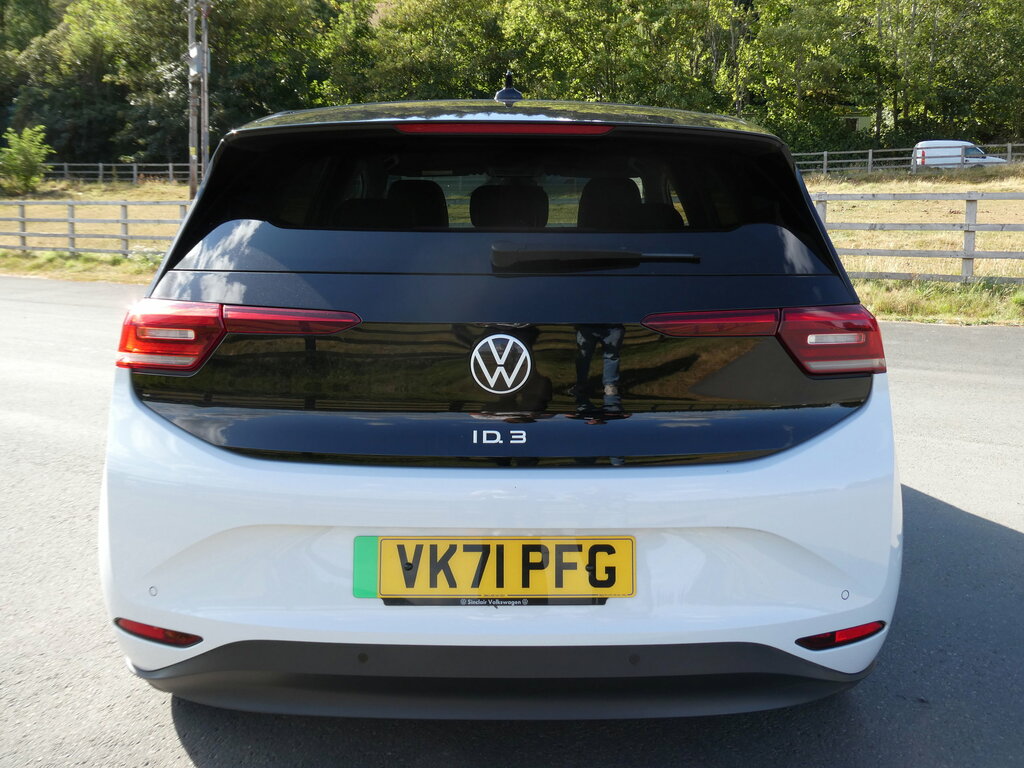 Volkswagen ID.3 Pro Performance 58Kwh Business Hatchback Elect White #4