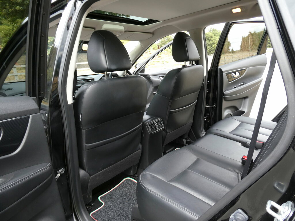 Nissan X-Trail Nissan X-trail 1.6 Dci Tekna 7 Seat Black #45