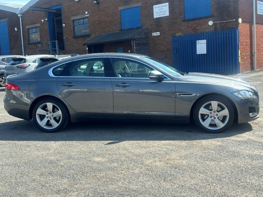 Jaguar XF 2.0D 180 Portfolio Grey #5