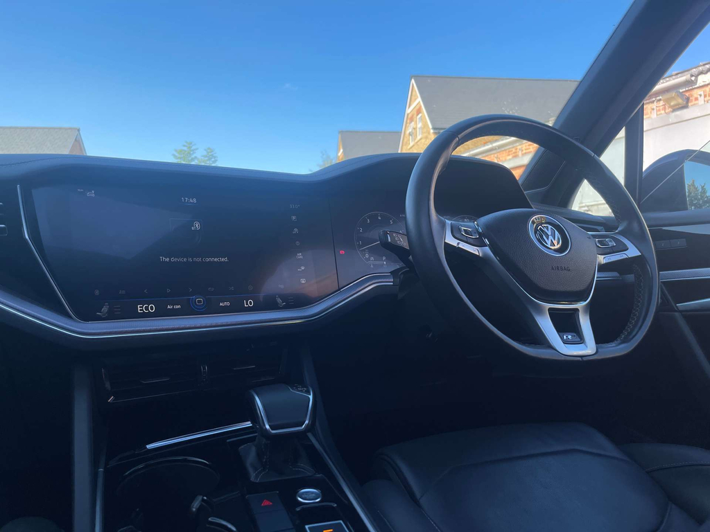 Volkswagen Touareg R-line Tech Black #28
