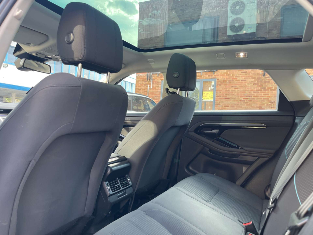 Land Rover Range Rover Evoque 2019 2.0 D150 R-dynamic S Suv 4Wd White #44
