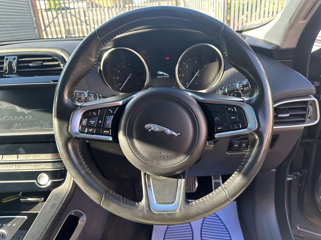 Jaguar F-Pace Suv 2.0 D180 R-sport Awd Euro 6 Ss 20 Black #20