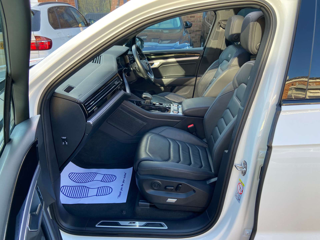 Volkswagen Touareg Grey #14