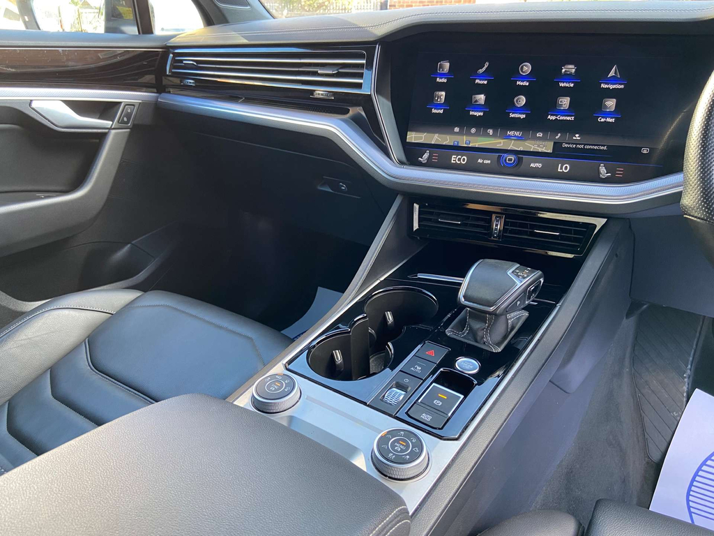 Volkswagen Touareg Grey #19
