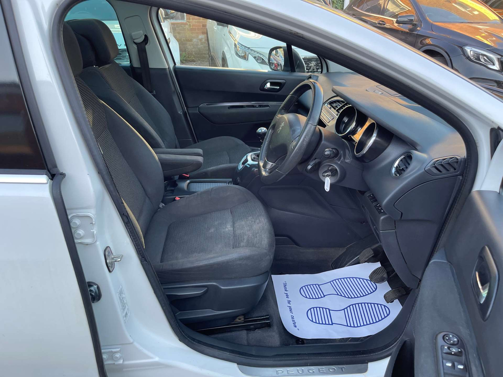 Peugeot 5008 2.0 Hdi Allure Euro 5 Grey #17