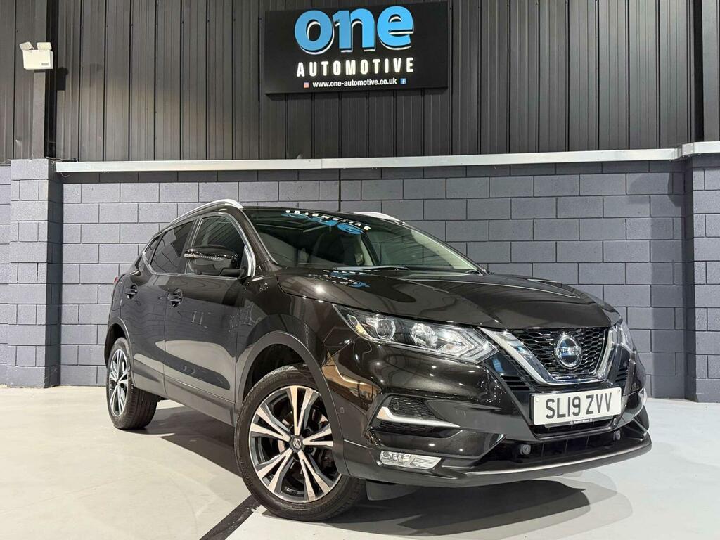 Nissan Qashqai N-connecta Black