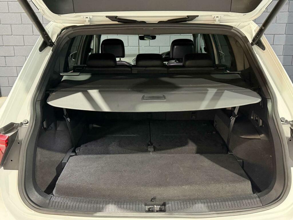 Volkswagen Tiguan Allspace 1.5 Tsi Life Suv Dsg Euro 6 Ss 150 Black #20
