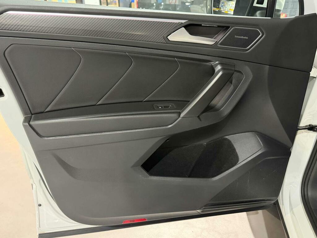 Volkswagen Tiguan Allspace 1.5 Tsi Life Suv Dsg Euro 6 Ss 150 Black #47