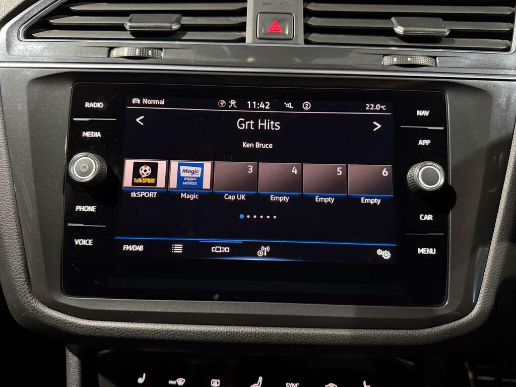 Volkswagen Tiguan Allspace 1.5 Tsi Life Suv Dsg Euro 6 Ss 150 Black #35