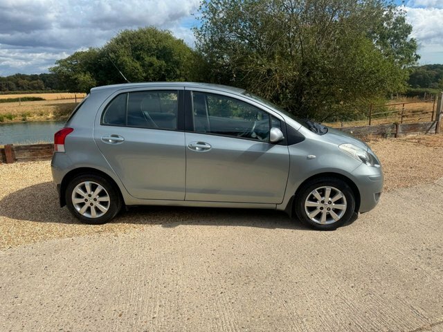 Toyota Yaris 1.33 Dual Vvt-i Sr Euro 4 Ss Grey #3