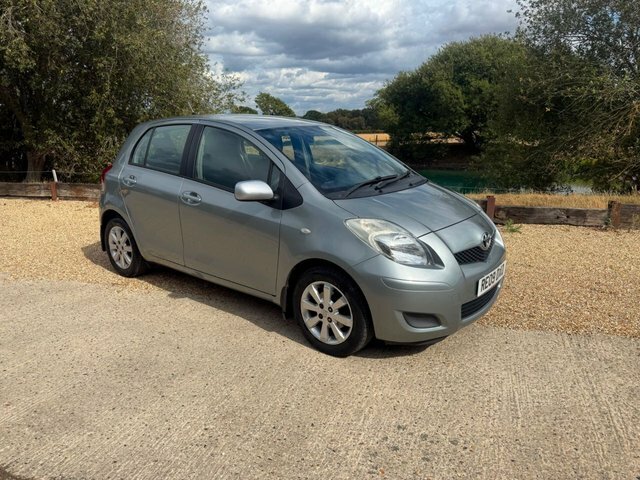 Toyota Yaris 1.33 Dual Vvt-i Sr Euro 4 Ss Grey #2