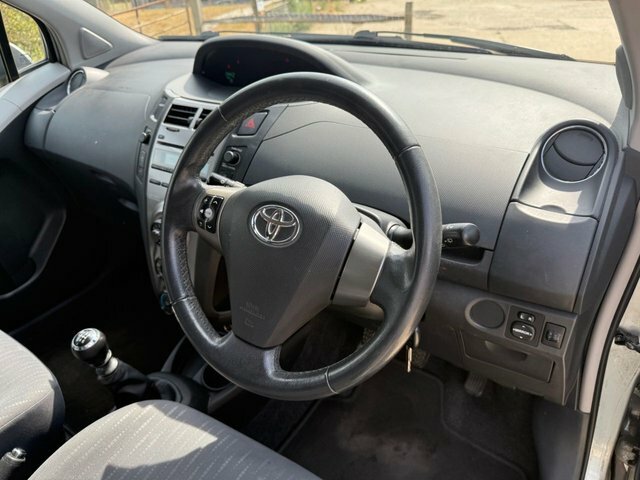 Toyota Yaris 1.33 Dual Vvt-i Sr Euro 4 Ss Grey #26