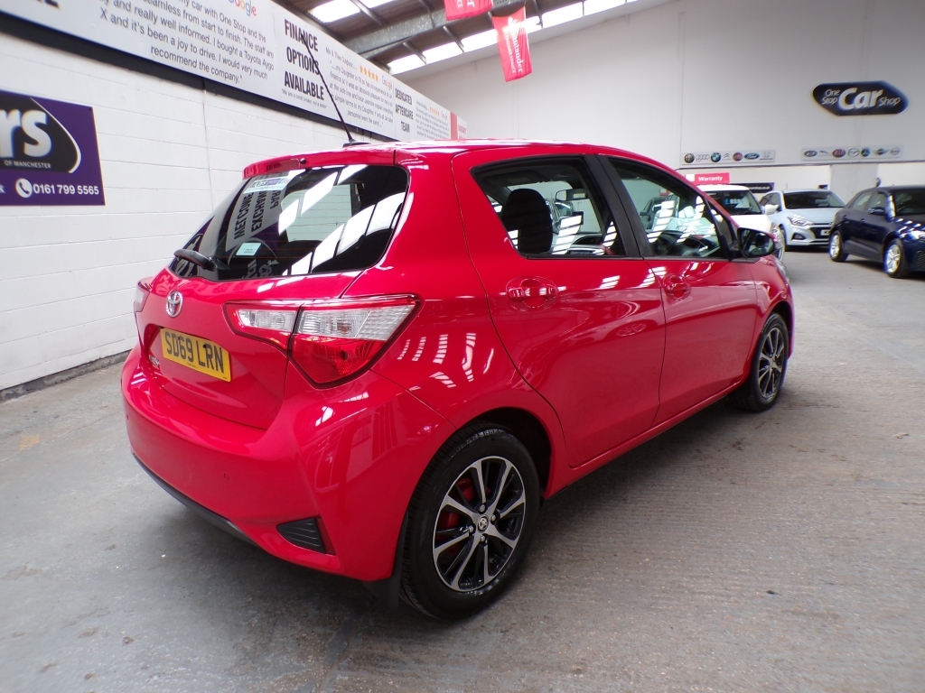 Toyota Yaris 1.5 Vvt-i Icon Tech SD69LRN Red #6