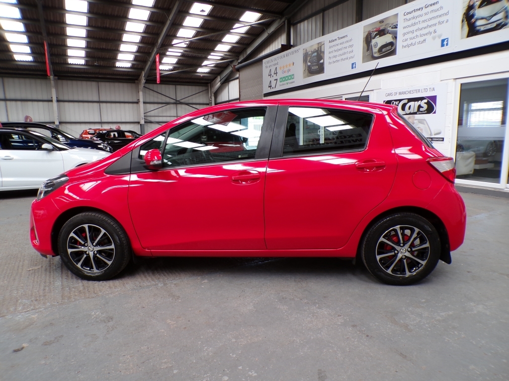 Toyota Yaris 1.5 Vvt-i Icon Tech SD69LRN Red #3