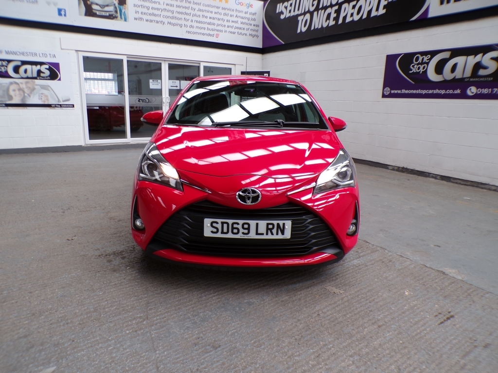 Toyota Yaris 1.5 Vvt-i Icon Tech Red
