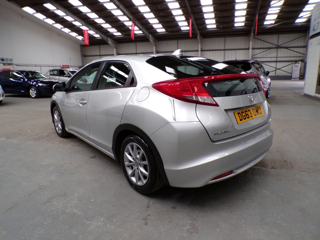 Honda Civic 1.8 I-vtec Es Silver #5