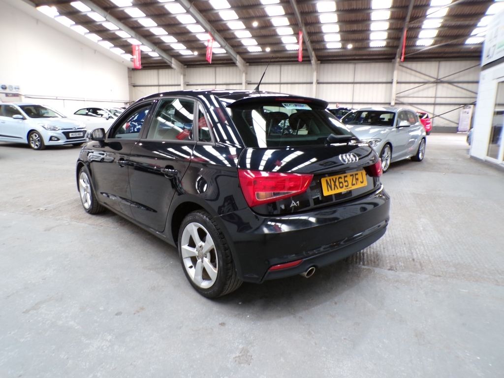Audi A1 1.6 Sportback Tdi Sport NX65ZFJ Black #4