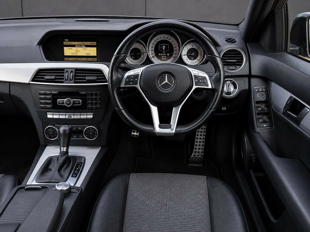 Mercedes-Benz C Class Saloon 1.8 C250 Blueefficiency Sport G-tronic Eur Black #10