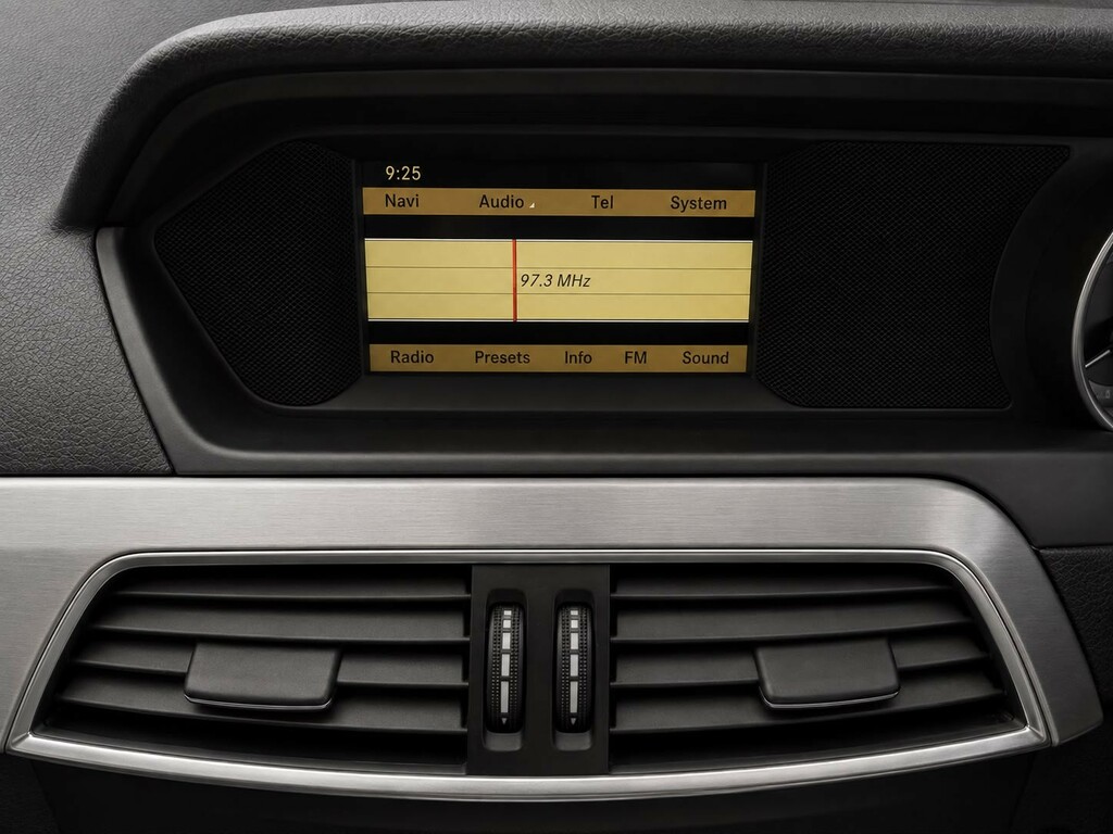 Mercedes-Benz C Class Saloon 1.8 C250 Blueefficiency Sport G-tronic Eur Black #17