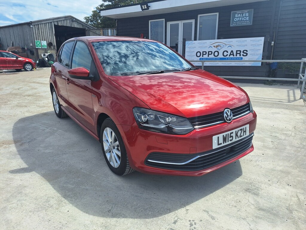 Volkswagen Polo Hatchback 201515 Red