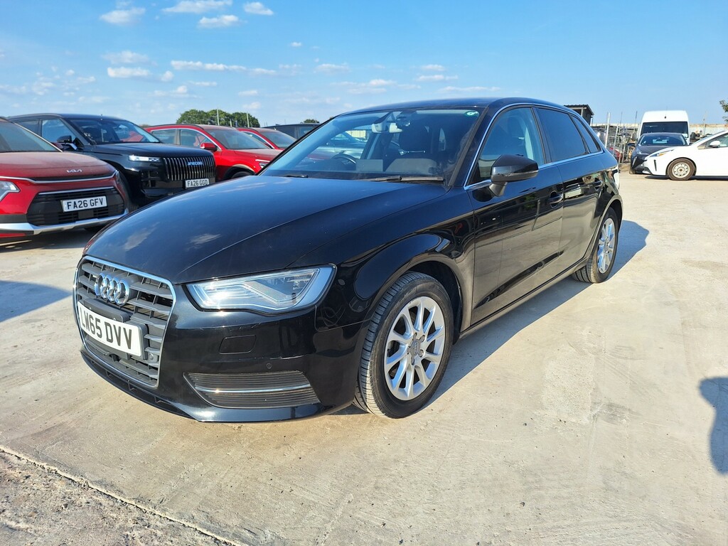 Audi A3 Hatchback 201526 Black #3