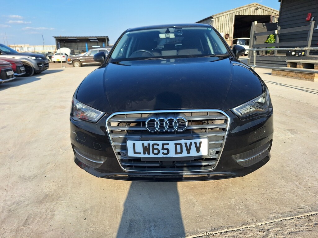 Audi A3 Hatchback 201526 Black #2
