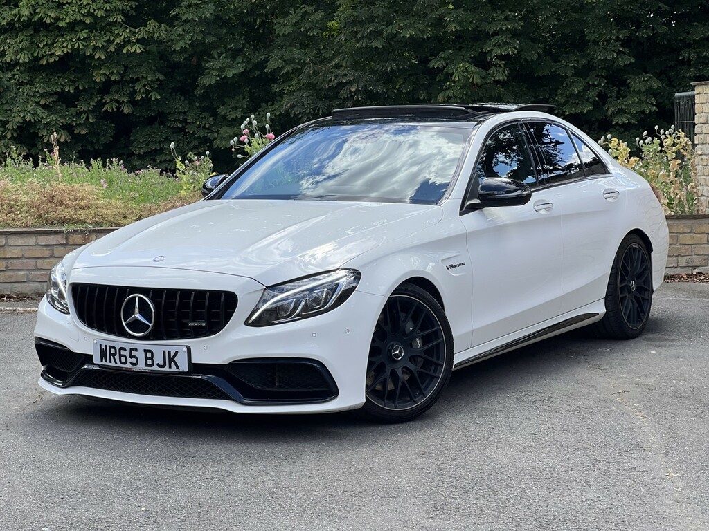 Mercedes-Benz C Class 4.0 C63 V8 Biturbo Amg White