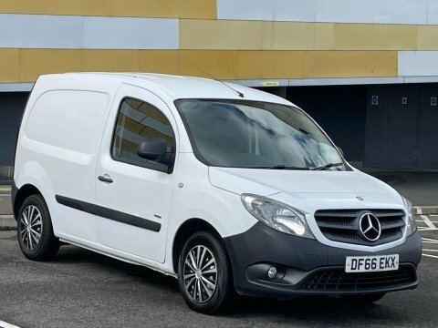 Mercedes-Benz CITAN Mpv White #8
