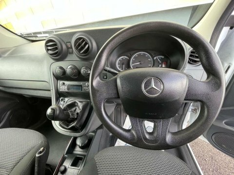 Mercedes-Benz CITAN Mpv White #25