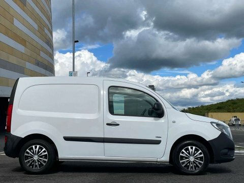 Mercedes-Benz CITAN Mpv White #13