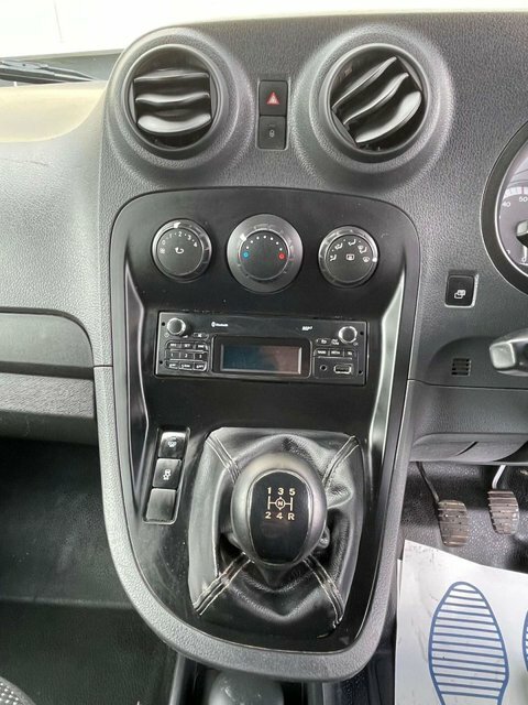 Mercedes-Benz CITAN Mpv White #26