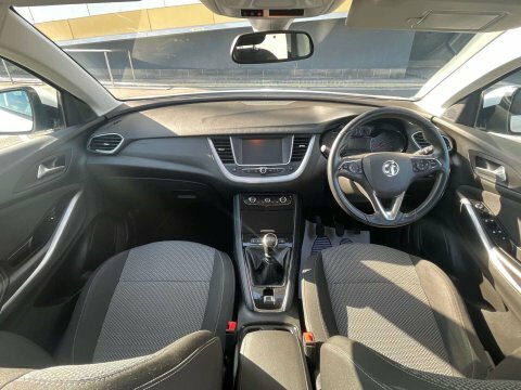 Vauxhall Grandland X 1.2 Turbo Se White #2