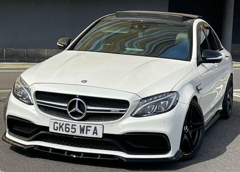 Mercedes-Benz C Class 4.0 C63 V8 White #4