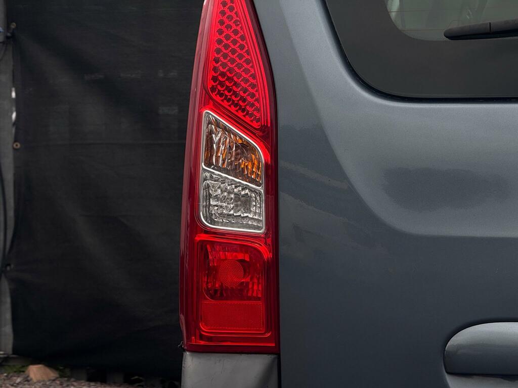 Peugeot Partner Tepee 1.6 Hdi 8V Tepee Outdoor Grey #6